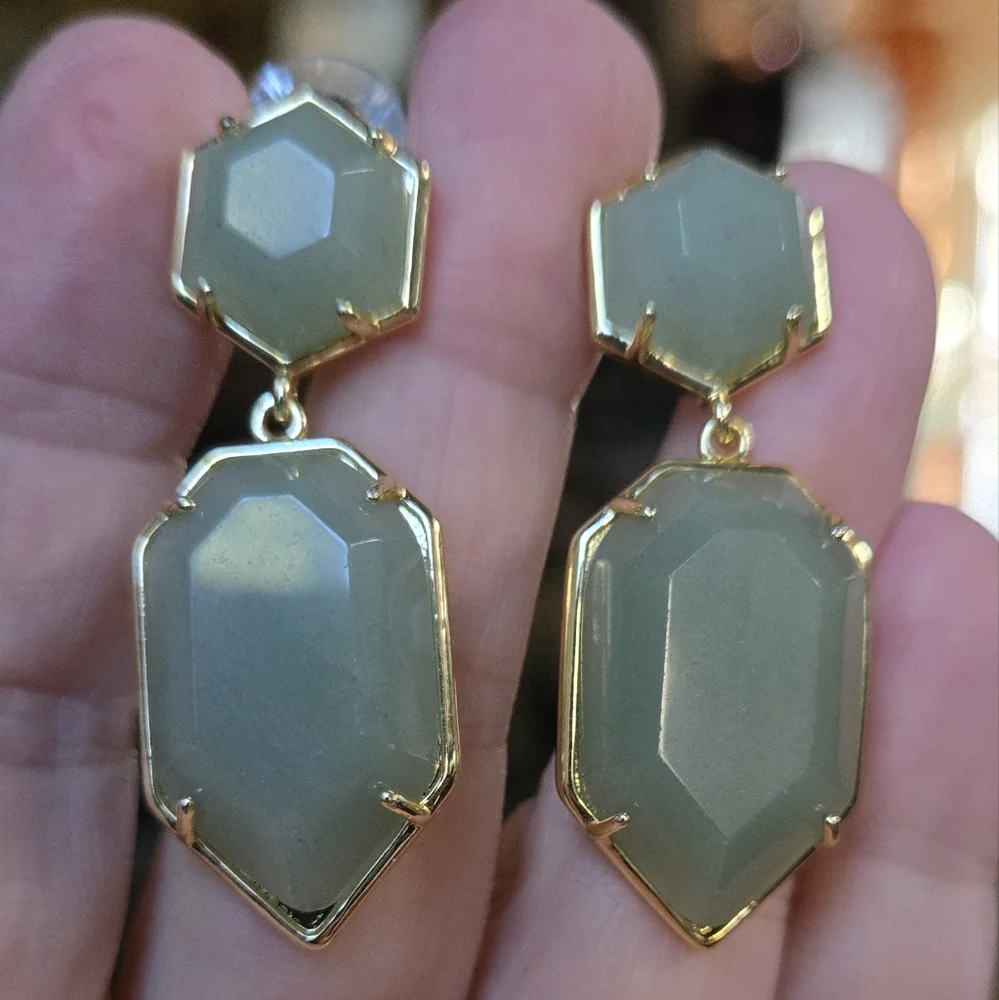 Nephrite Gemstone Gold Earrings - Picture 2 of 7